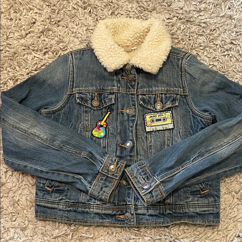Cat & Jack Sherpa Lined Denim Jacket w/ Guitar & Cassette Patches, Size M (7/8)